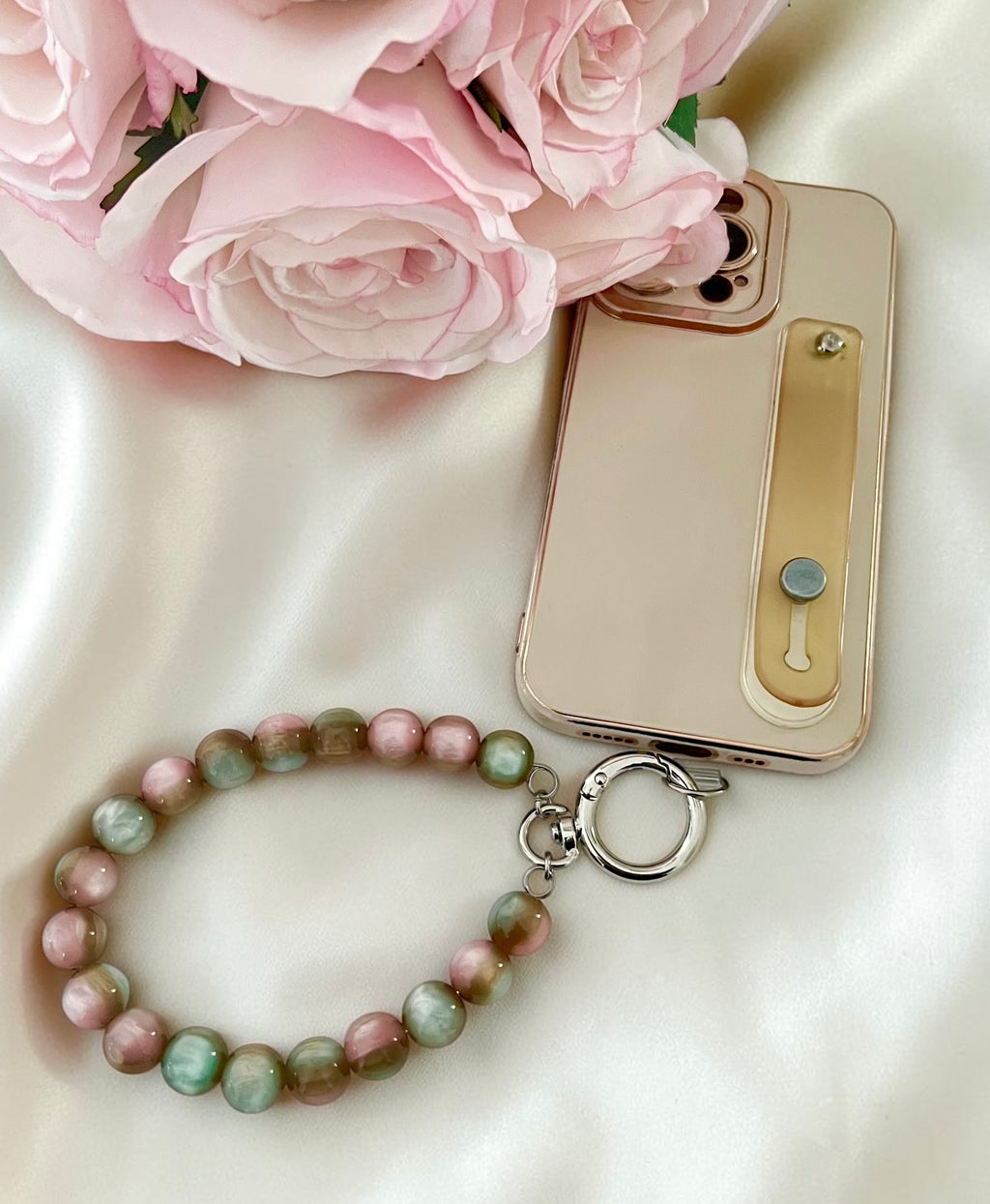 Dreamy Cat’s Eye Phone Charm