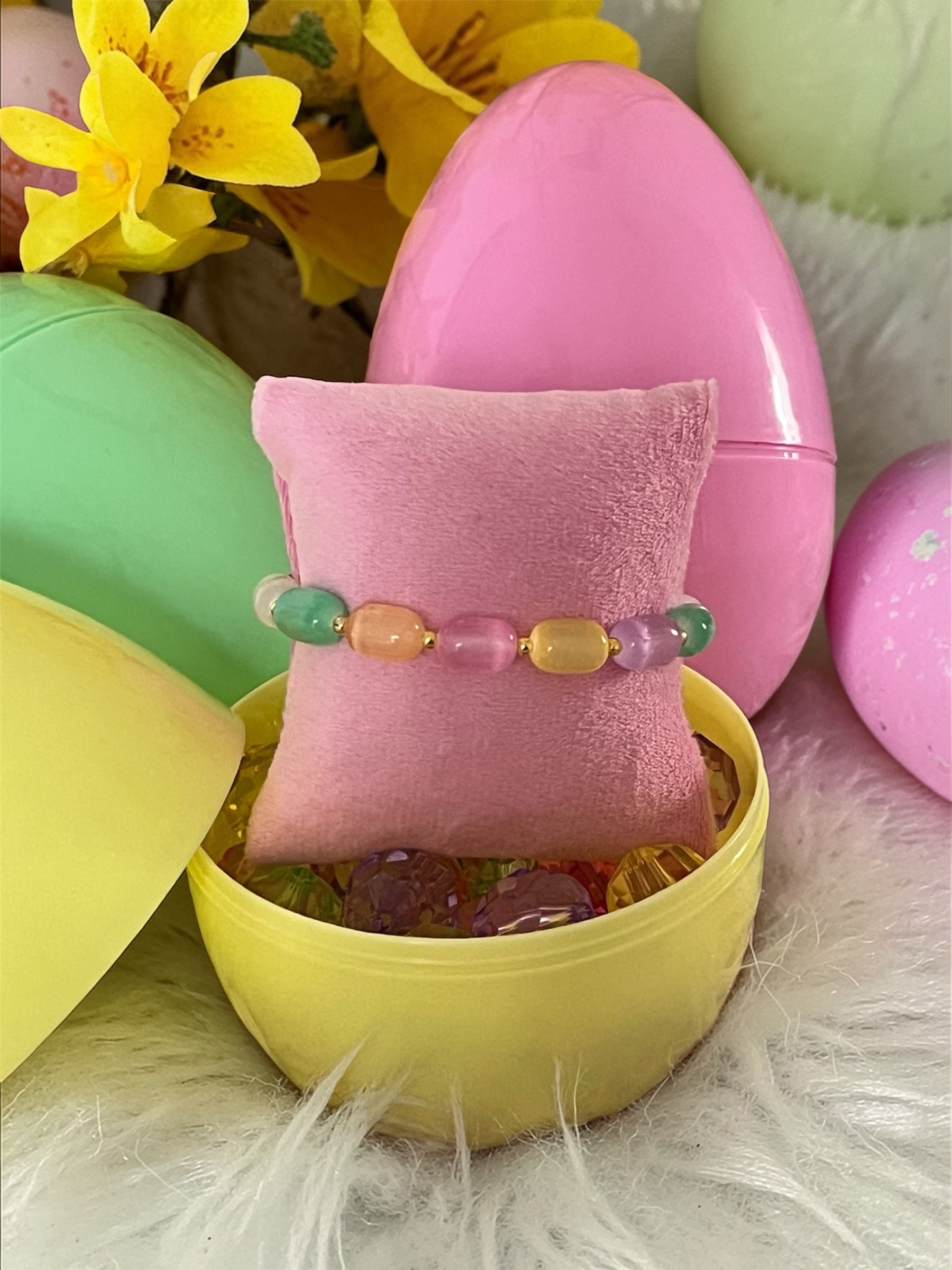 Pastel Glow Cat’s Eye Beaded Bracelet
