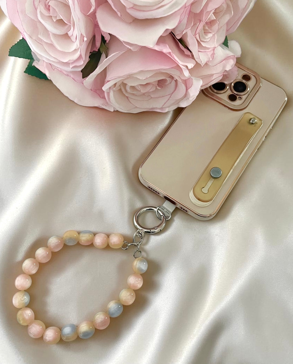 Dreamy Cat’s Eye Phone Charm